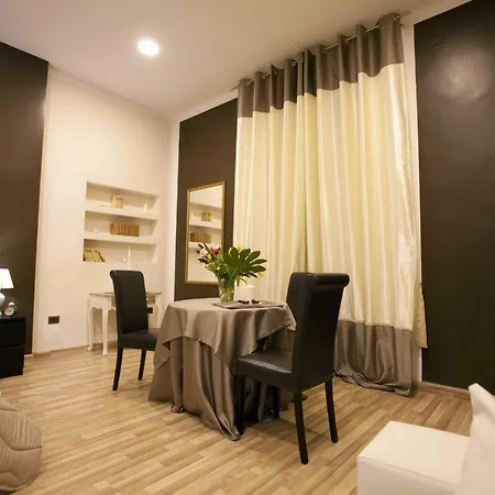 Reggia & Dintorni A بيت ضيافة 4*