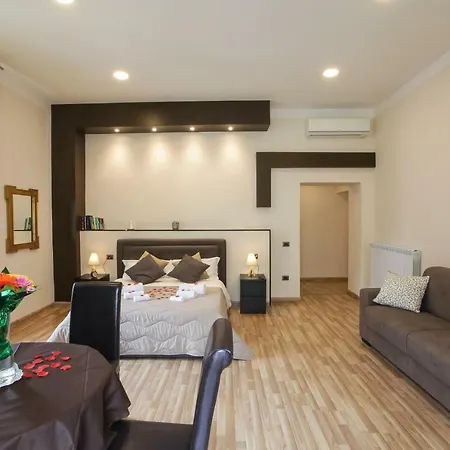 Guest house Reggia & Dintorni A 2*
